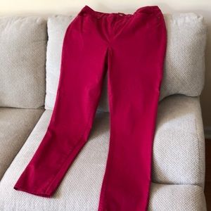Gloria Vanderbilt fuschia lightweight jeans 12